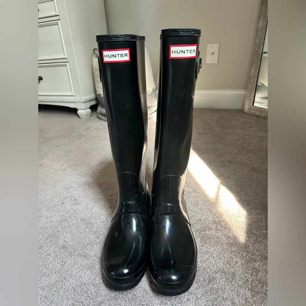 Hunter Glossy Black Rain Boots